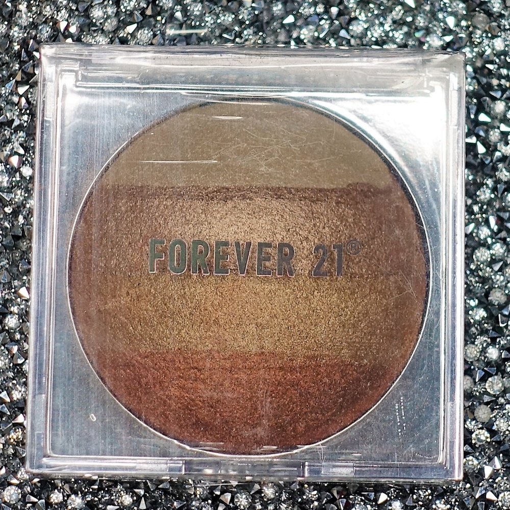 NEW, SEALED Forever 21 Baked Highlight Bronzer